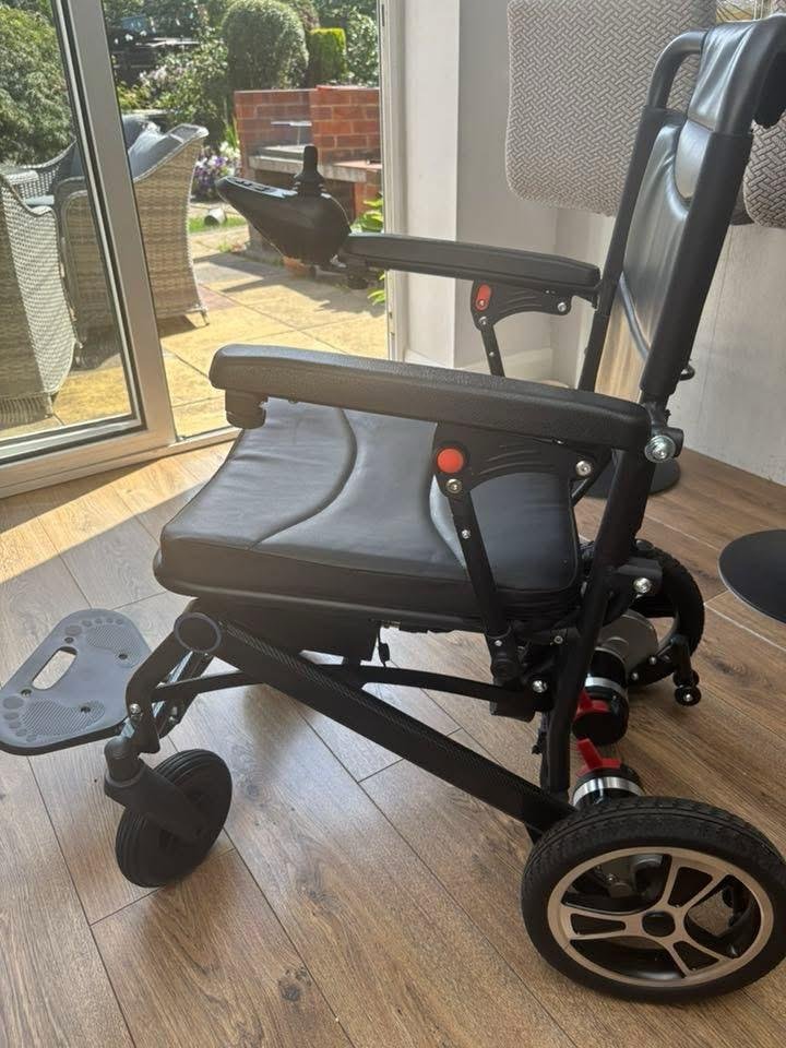 AΒ lightweight foldable electric wheelchair - Image 6